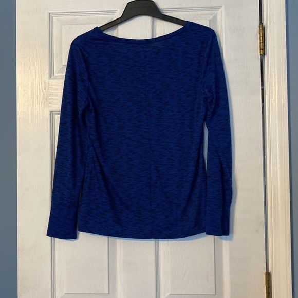 A.N.A womens long sleeve tee; size medium - Picture 5 of 5